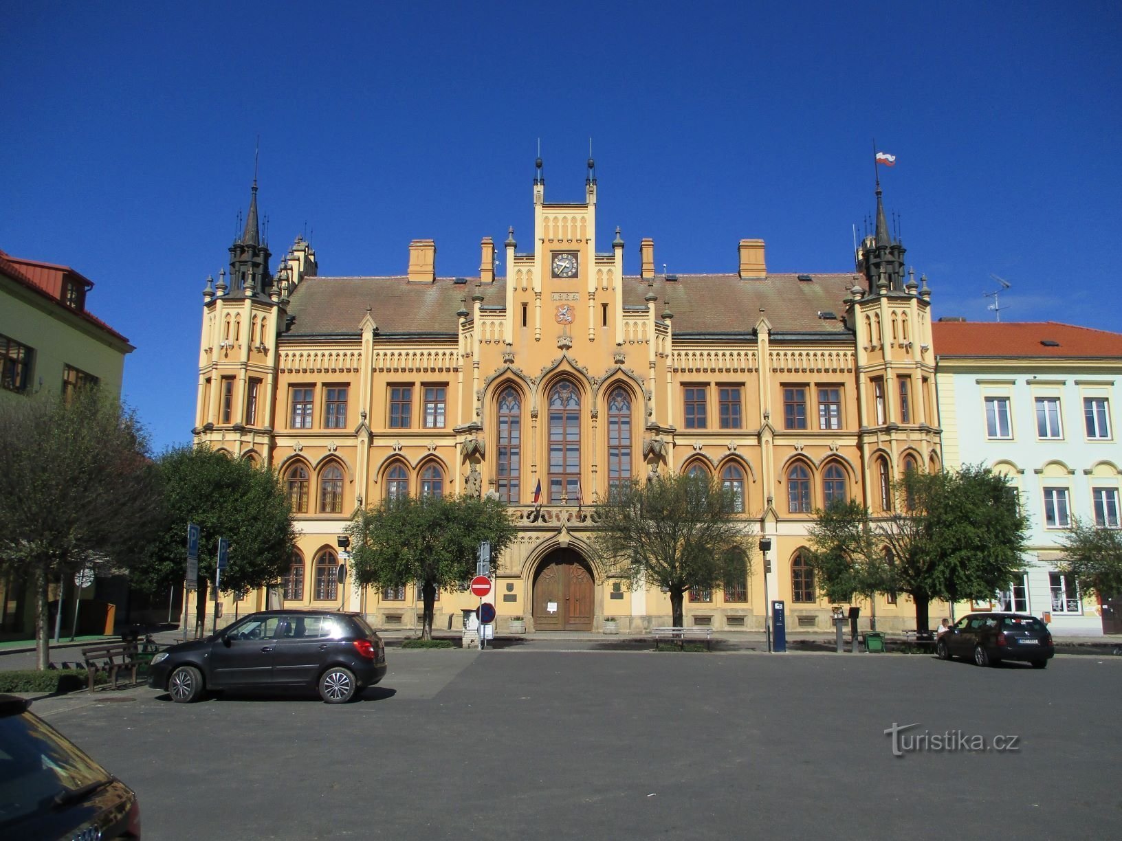 Tòa thị chính (Nový Bydžov, ngày 5.7.2020 tháng XNUMX năm XNUMX)