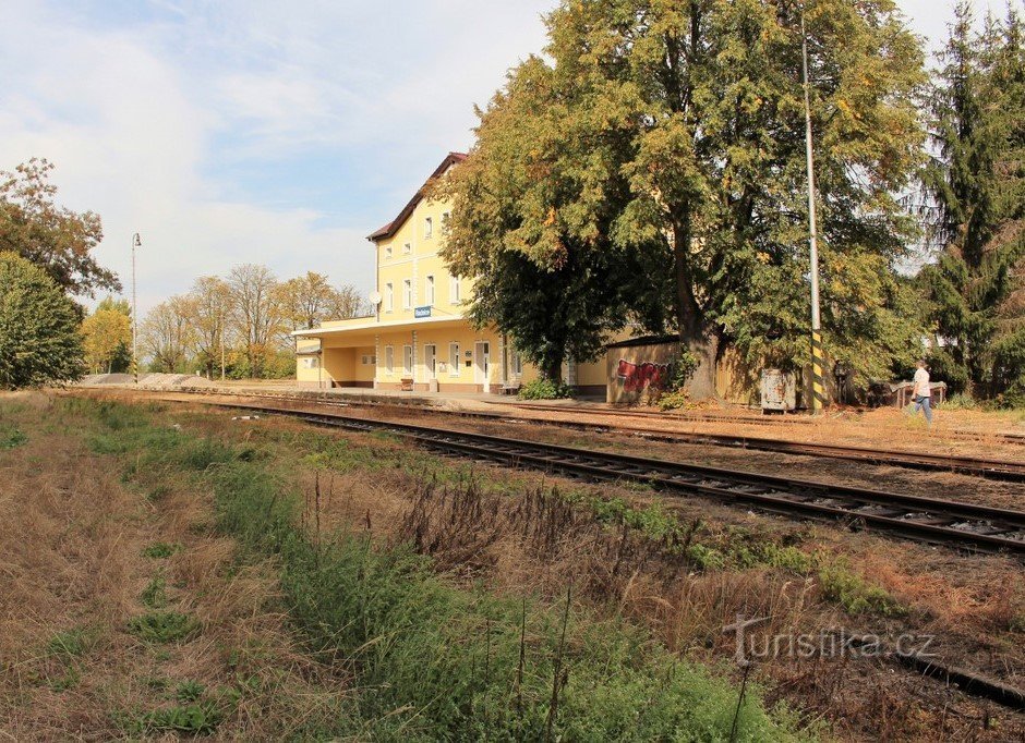 Rathaus, Blick vom Bahnhof auf den Bahnhof