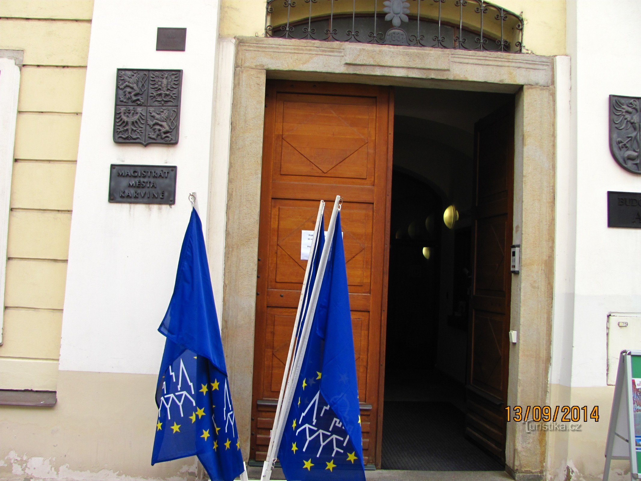 Câmara municipal com torre renascentista: Karviná