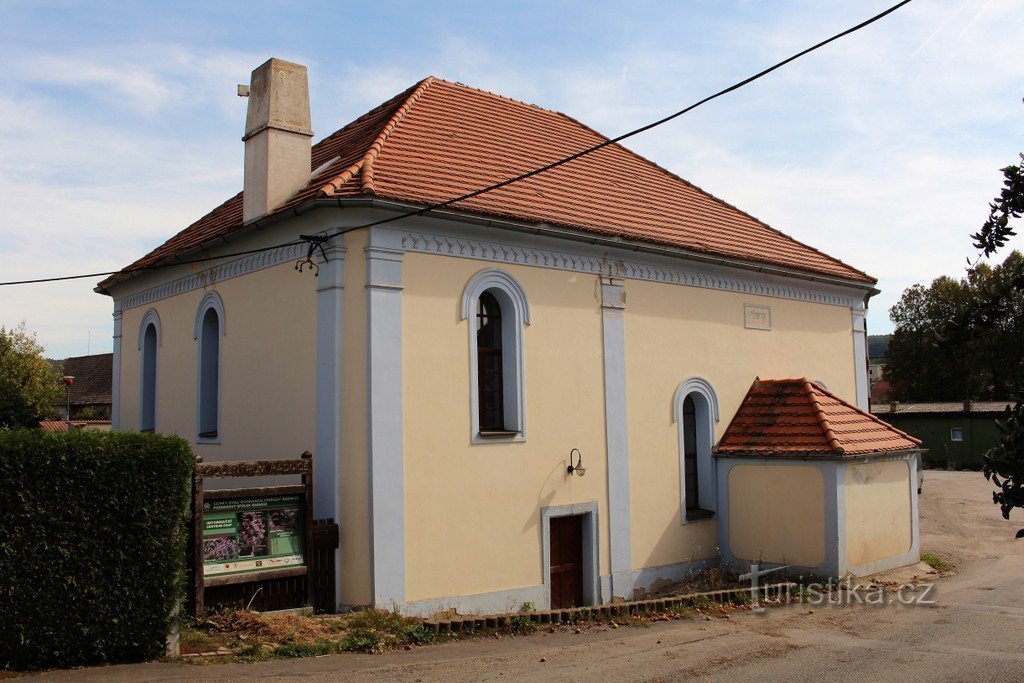 Town hall, synagogue