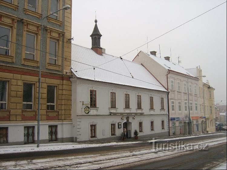 Rathauskeller: Städtische Galerie Der Rathauskeller begann seine Tätigkeit in einer Mühle