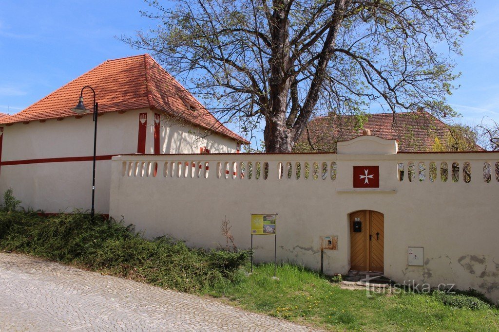 Radomyšl, decaangebouw