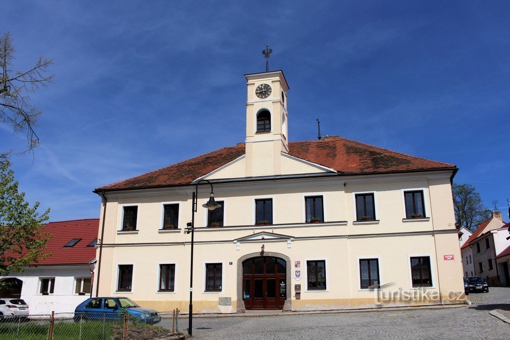 Radomyšl, Rathaus