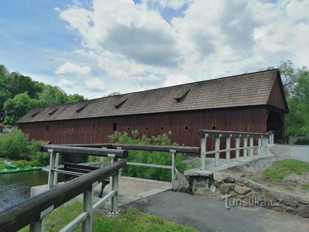 Radošovský wooden bridge - Kyselka