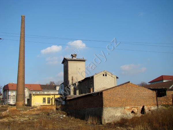 Radvanická rafinerie lihu