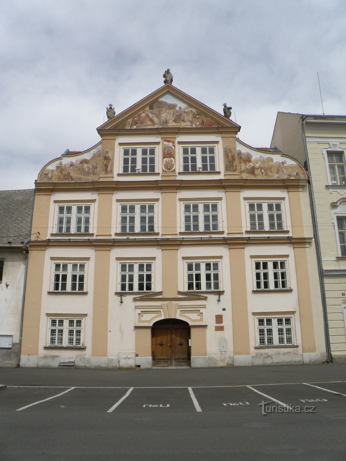 early baroque town hall