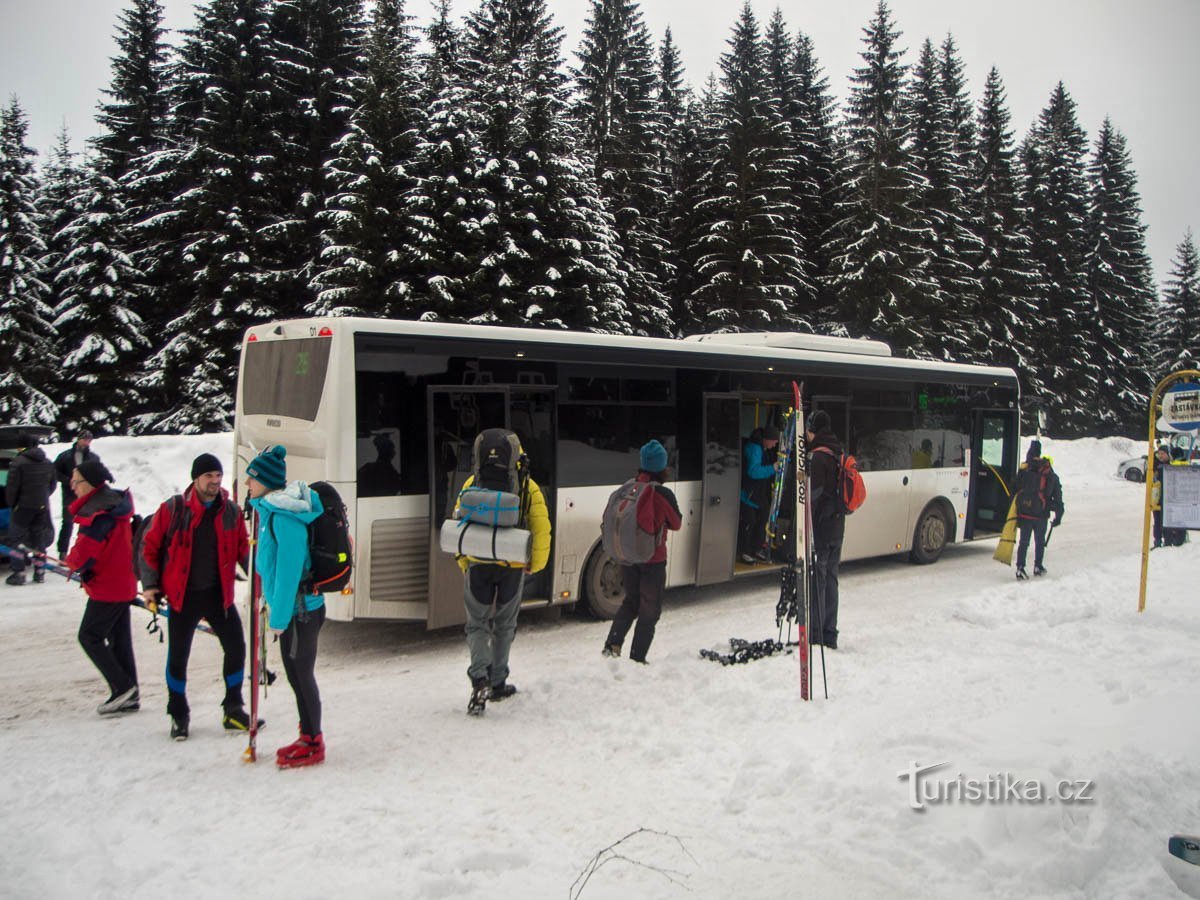 Autobuzul de dimineață 7.55