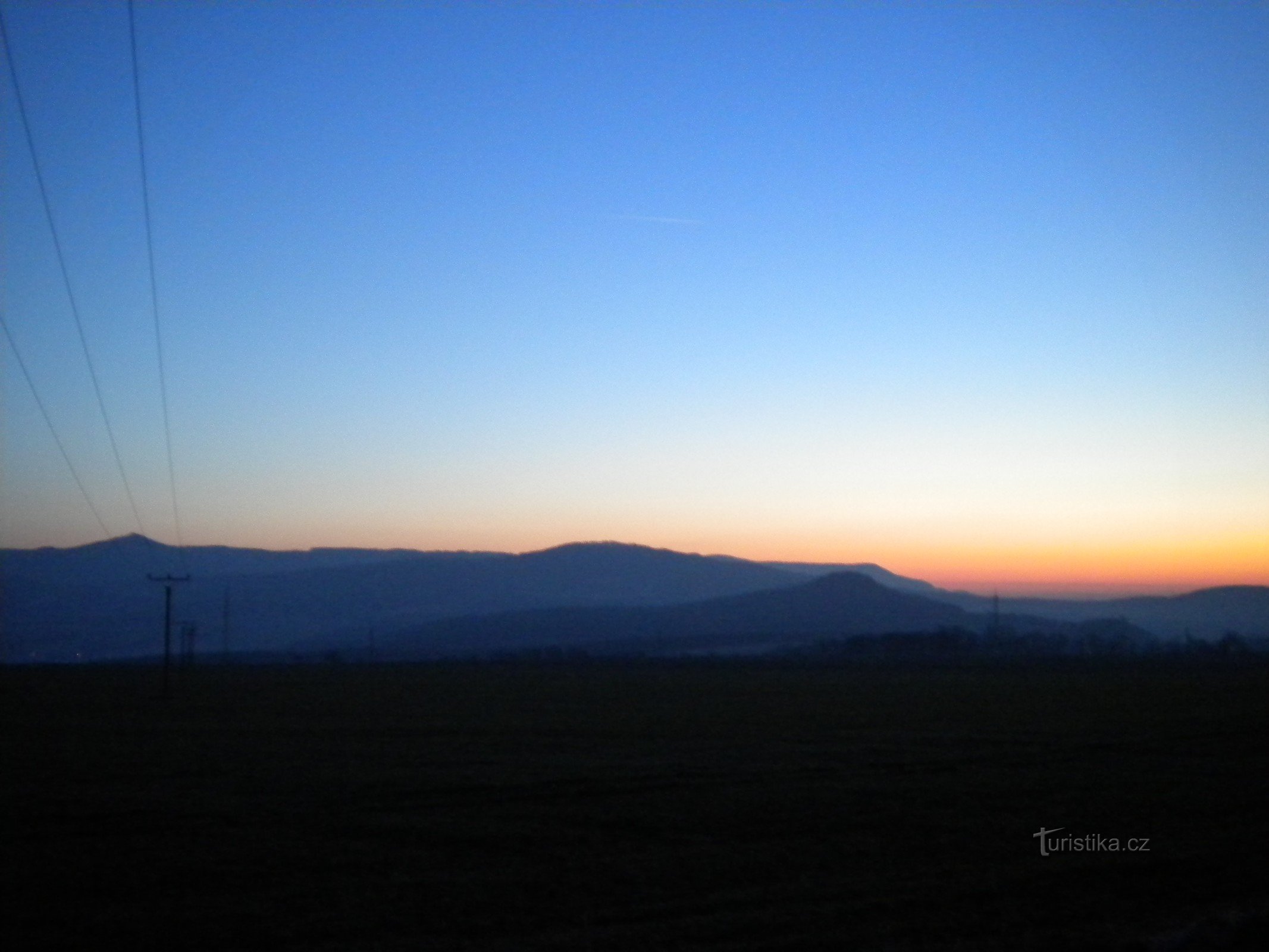 早上在 Dobraja 和波西米亚中央高地的其他角落。