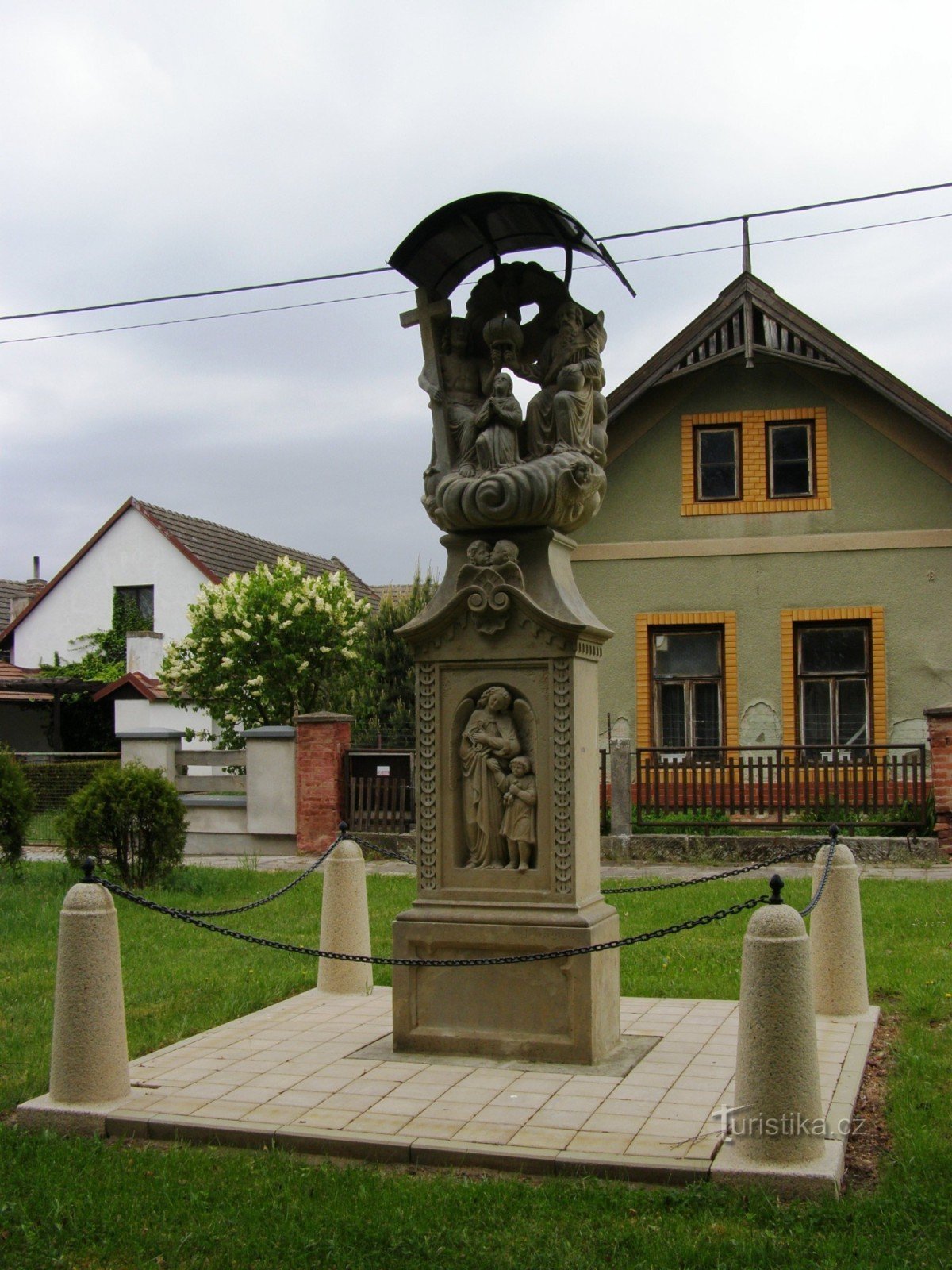 Rasošky - monument des saints