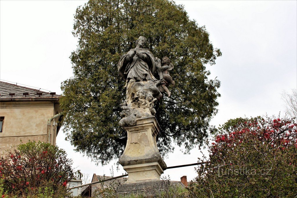 Rataje nad Sázavou, statue de St. Jean de Nepomuk