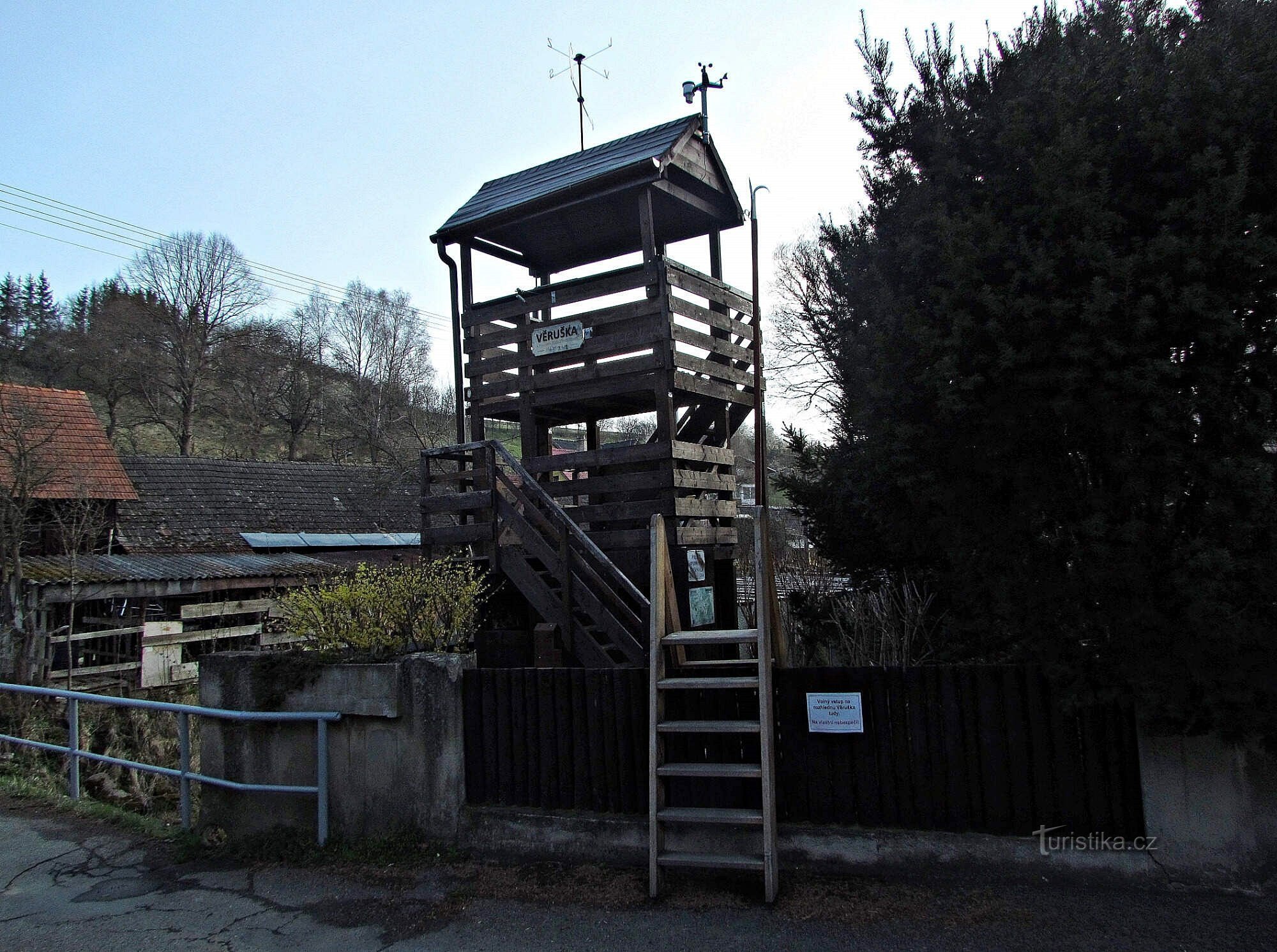 Ratiboř - razgledna točka Věruške doline