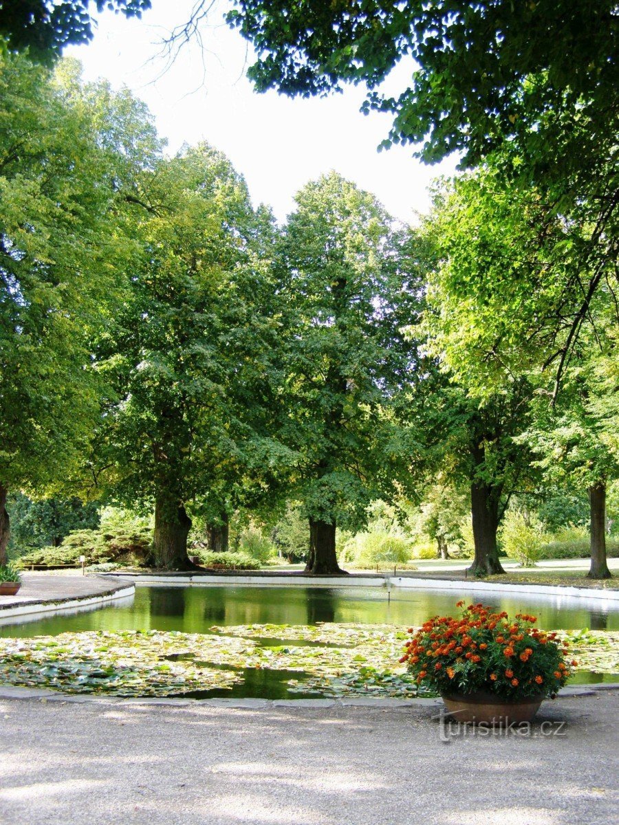 Ratibořice - slottspark