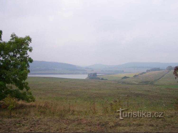 Tufitas de Rázovské: una vista desde las tufitas en el ciervo de Silesia
