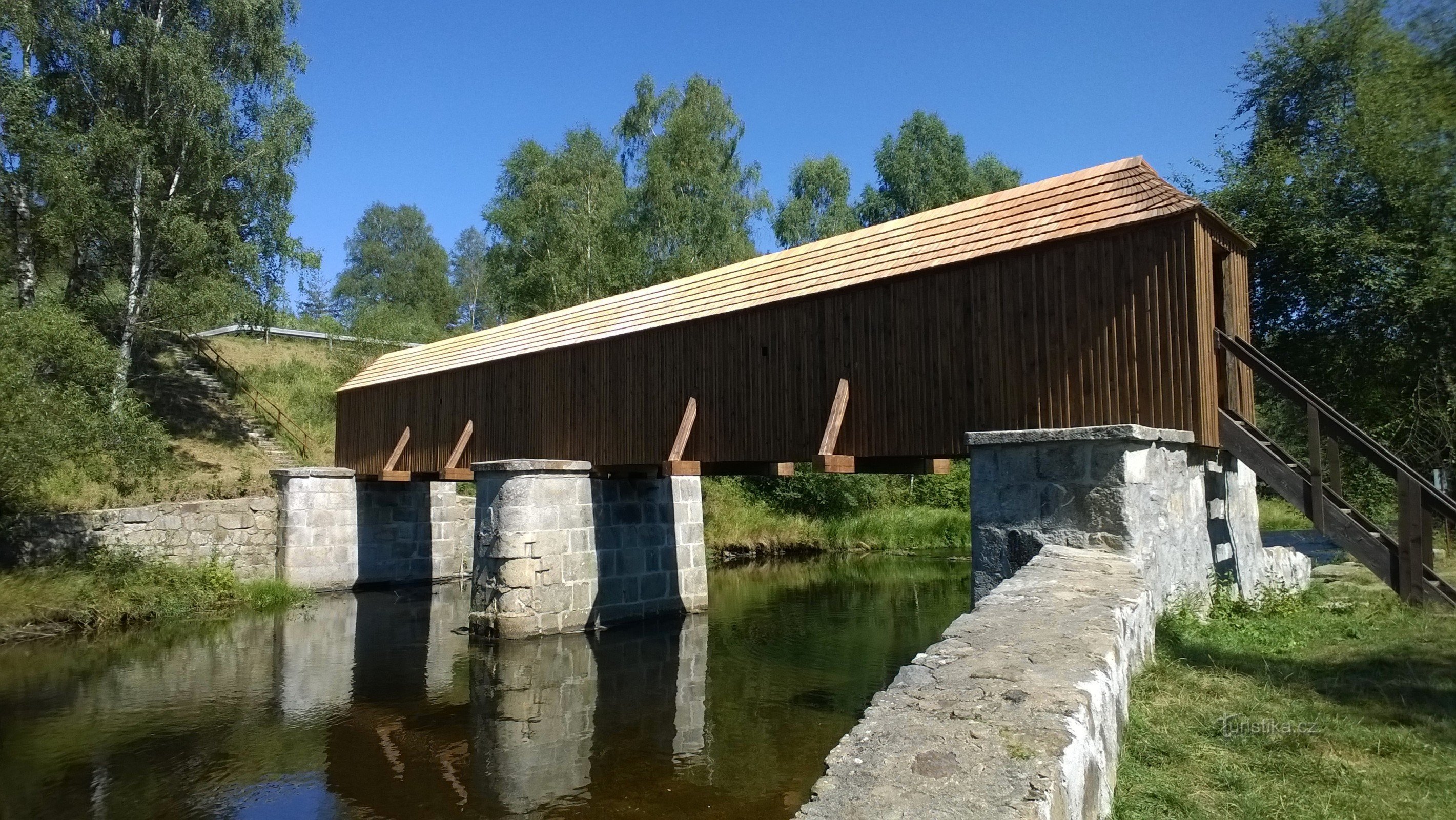 Rechlé à Lenora.