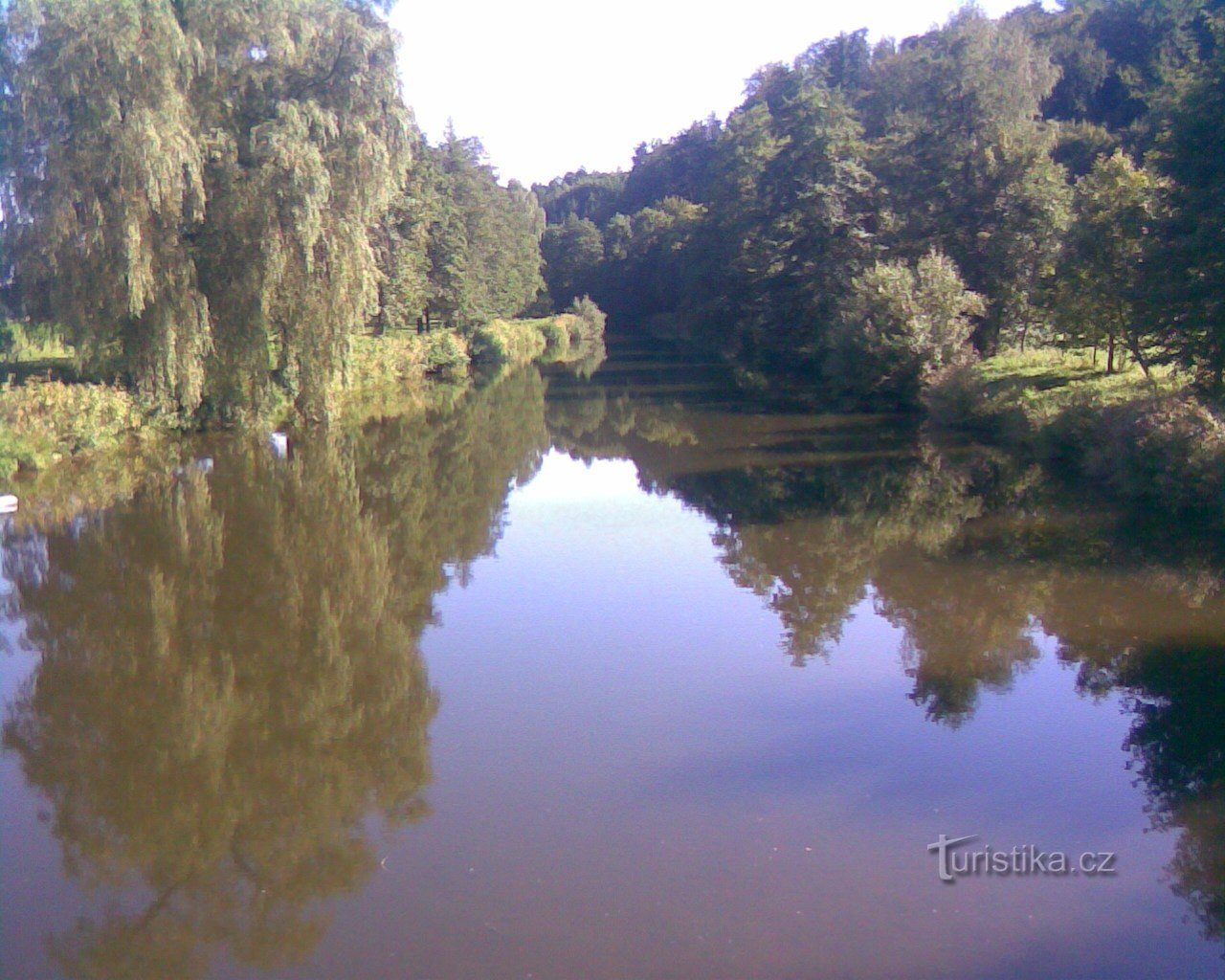 Flod ovanför Splav
