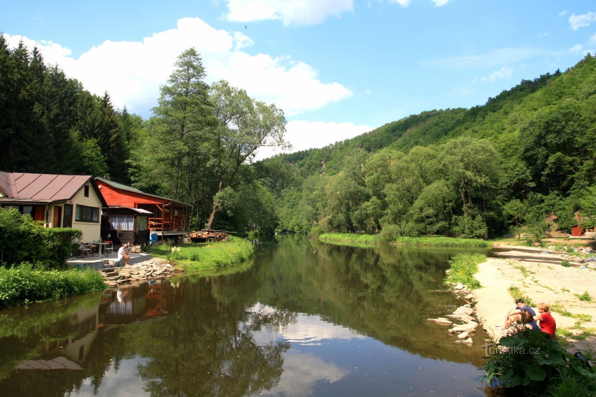 Svratka river at the weir under Sokolí