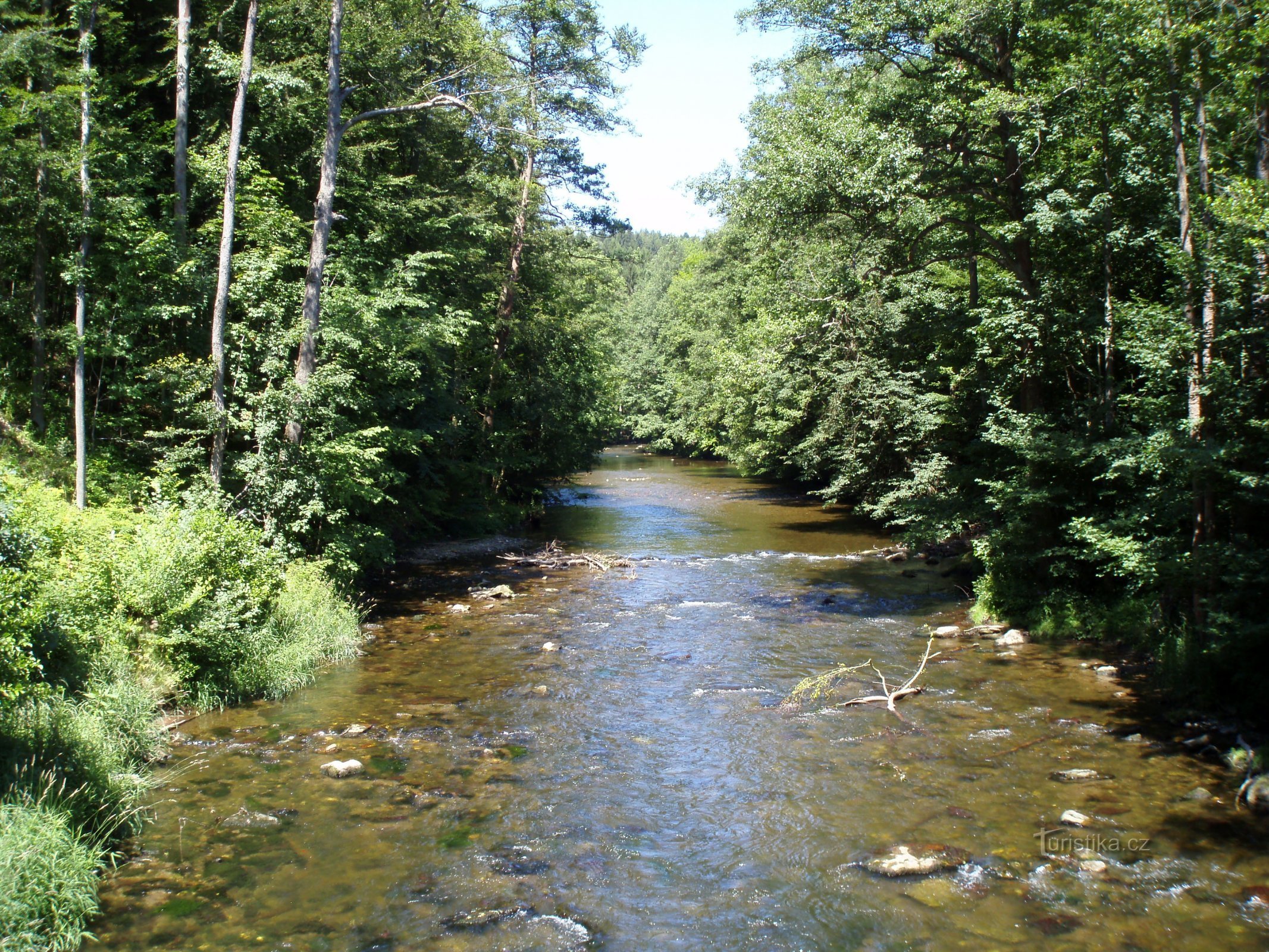 Fiume Úpa pod Boušínem (Slatina nad Úpou)