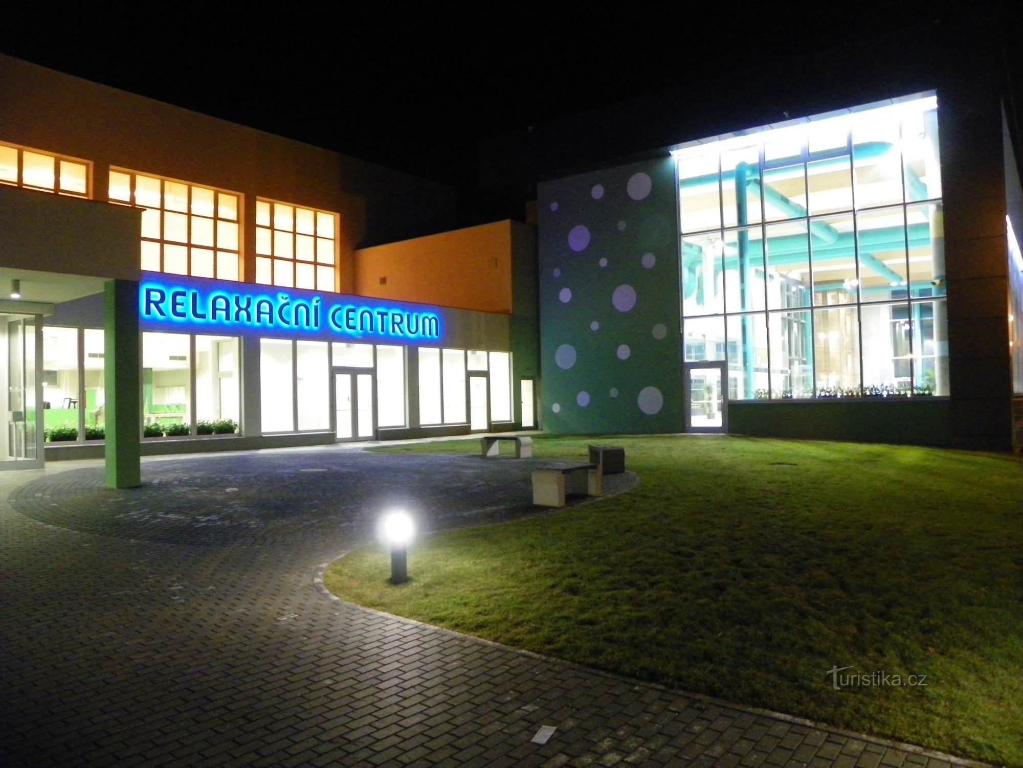 Relaxační centrum, bazén – vstup