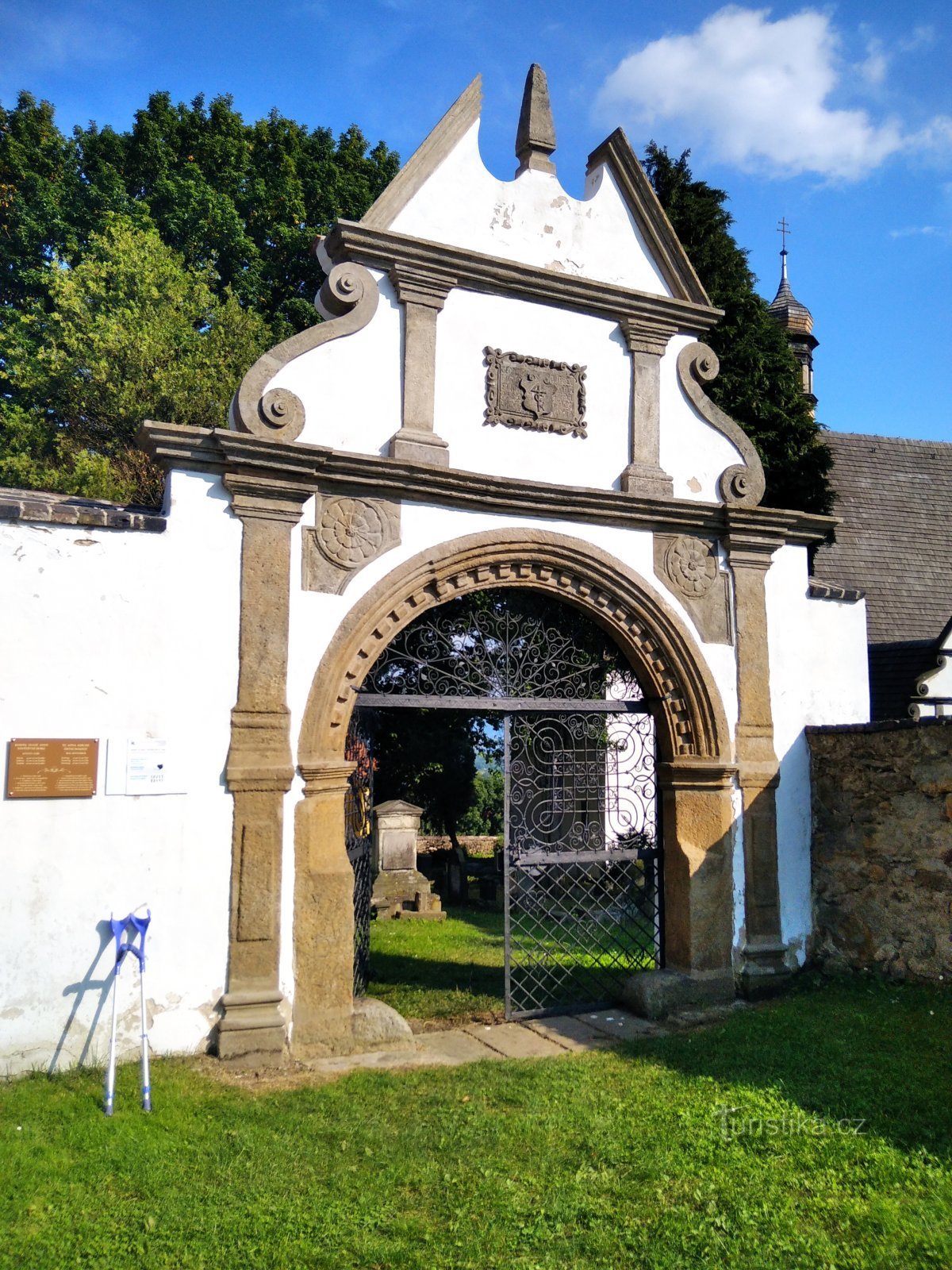 Renaissance cemetery gate from 1615