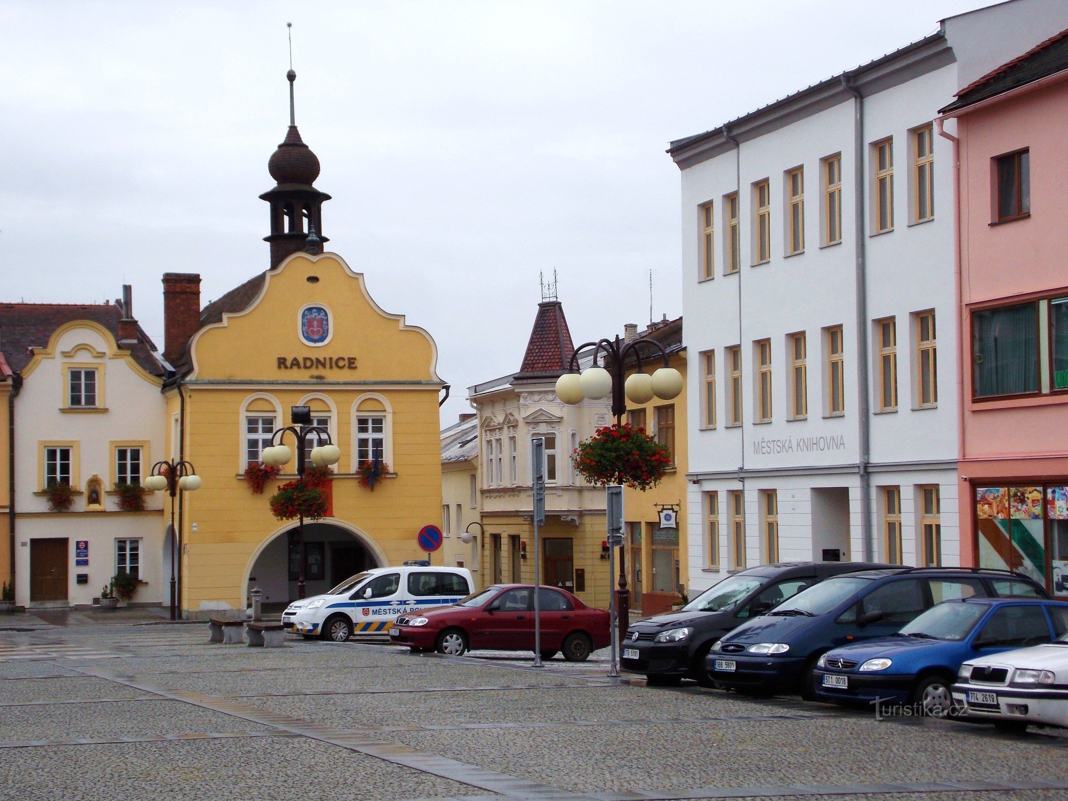 Renessanssinaikainen kaupungintalo Bílovecissa