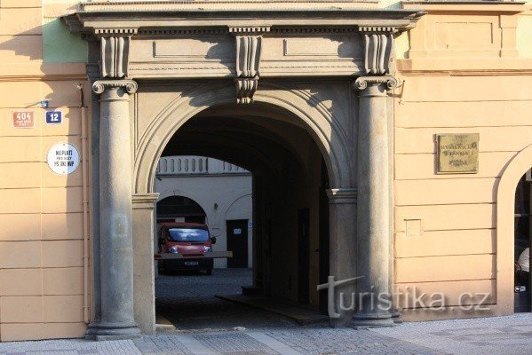renesanční vstupní portál