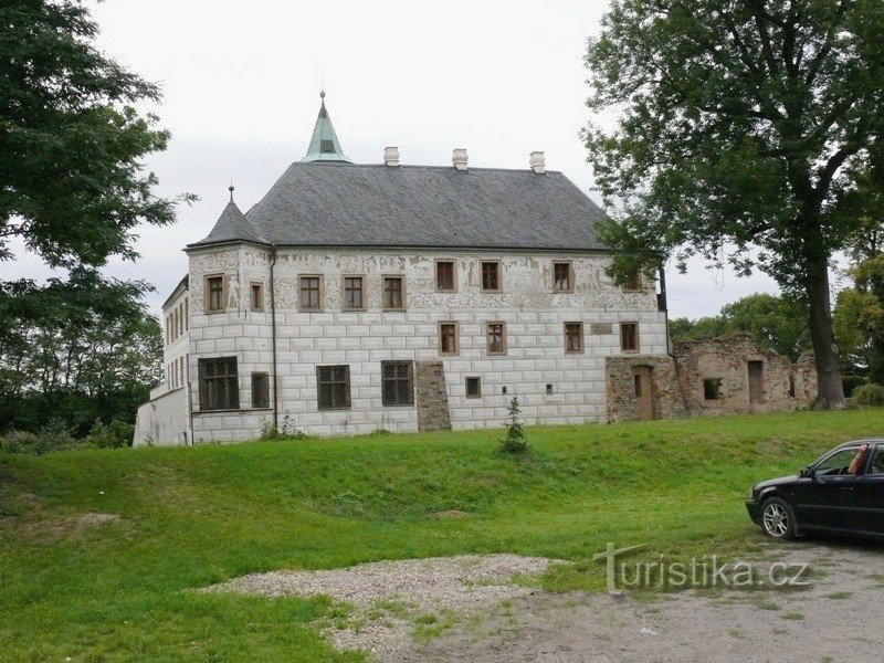 Castelo renascentista em Přerov nad Labem