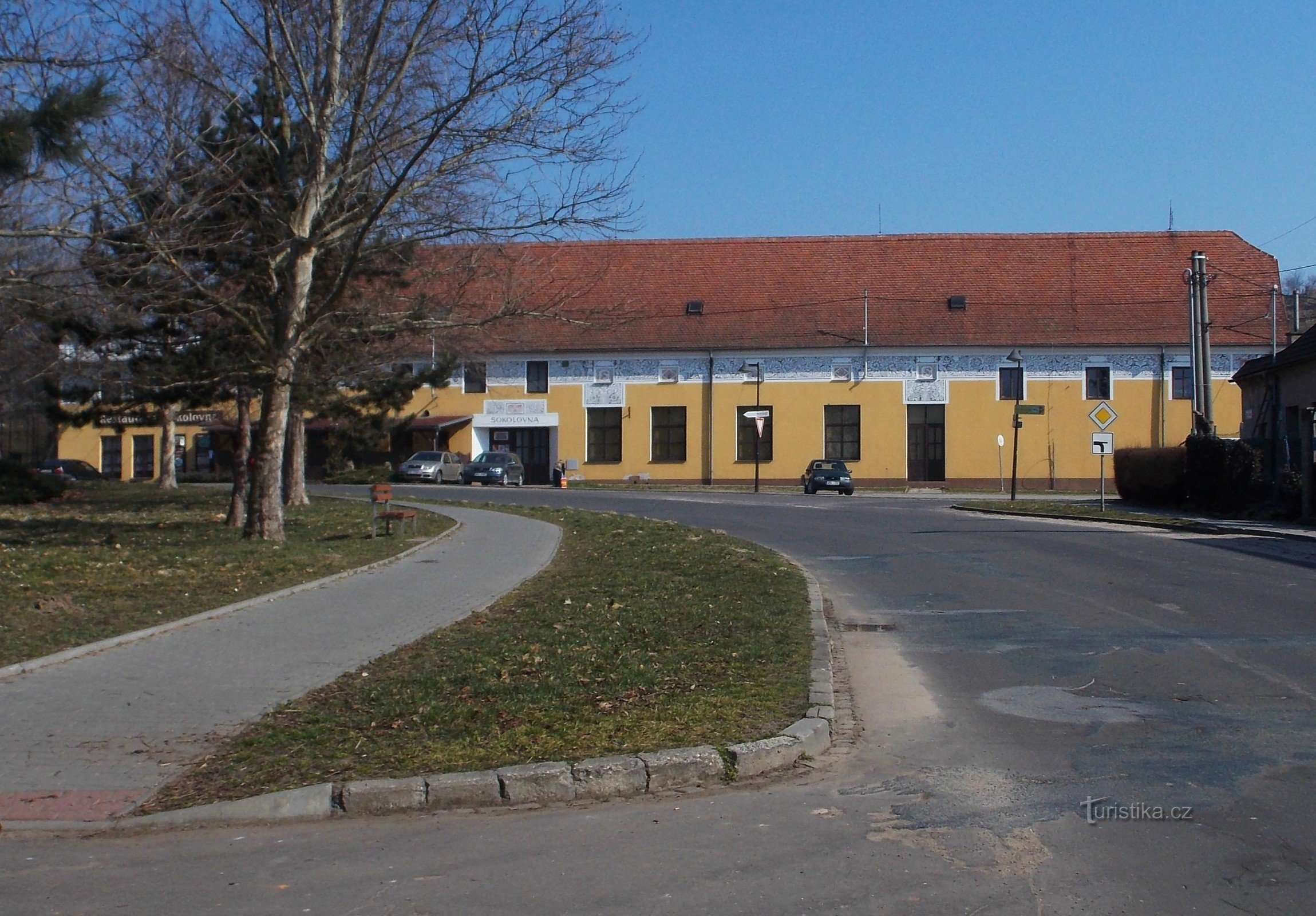 Restaurant și cazare Sokolovna în Bzenec