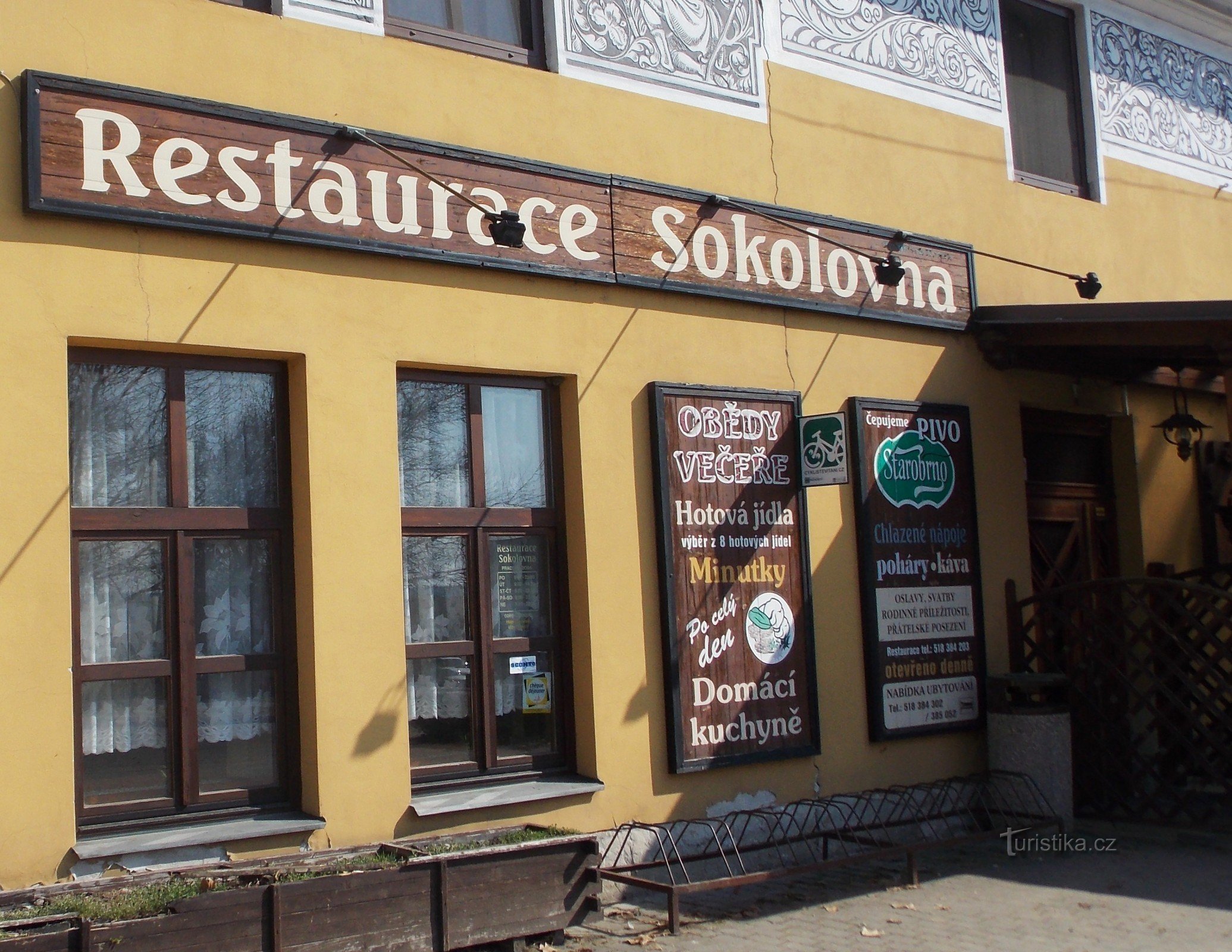 Restaurant og overnatning Sokolovna i Bzenec