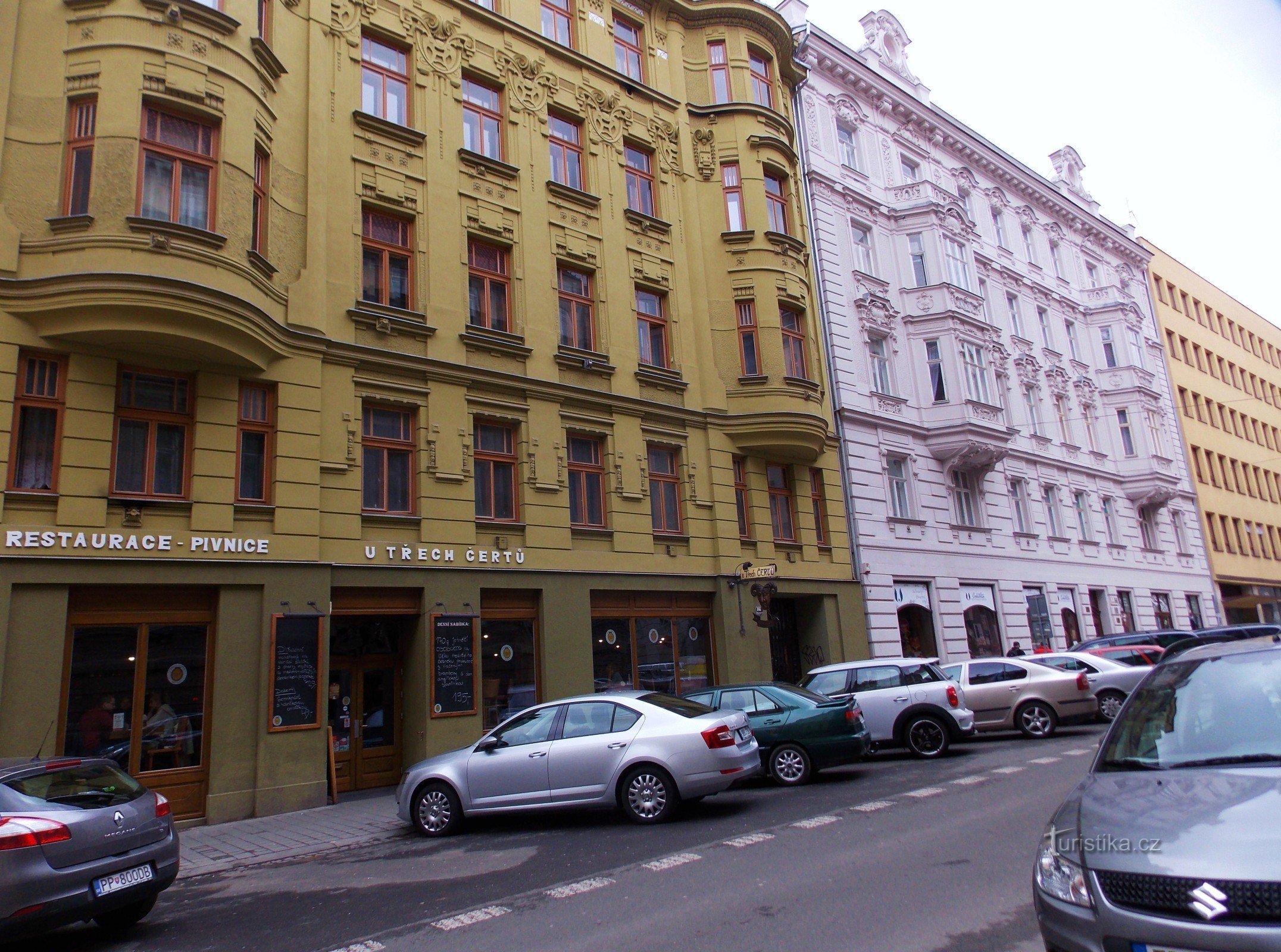 Restaurace, pivnice U Třech čertů