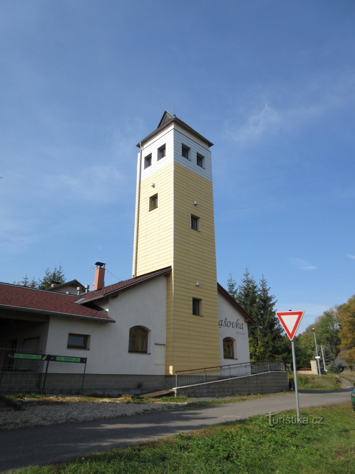 Restauracja Rašovka z wieżą widokową