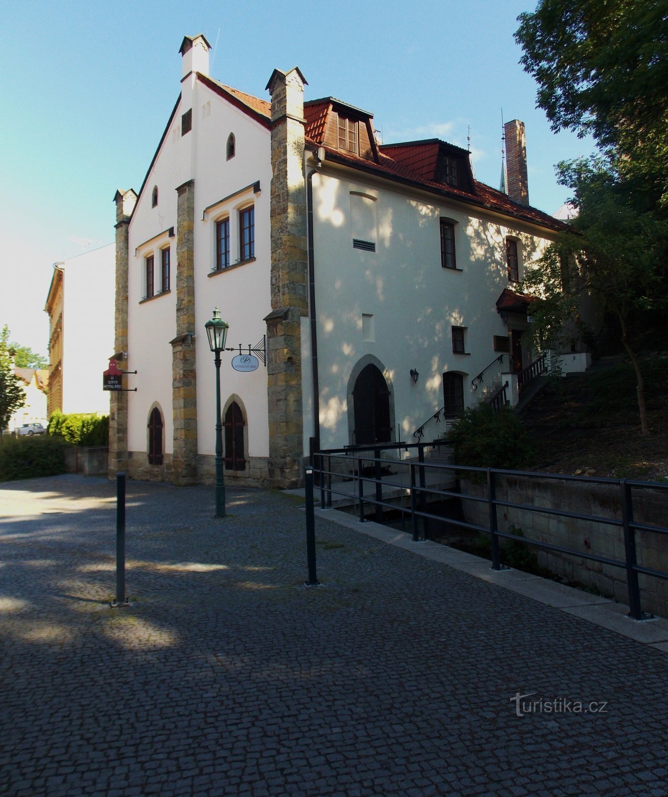 U kata Mydláre -ravintola historiallisessa Chrudimissa