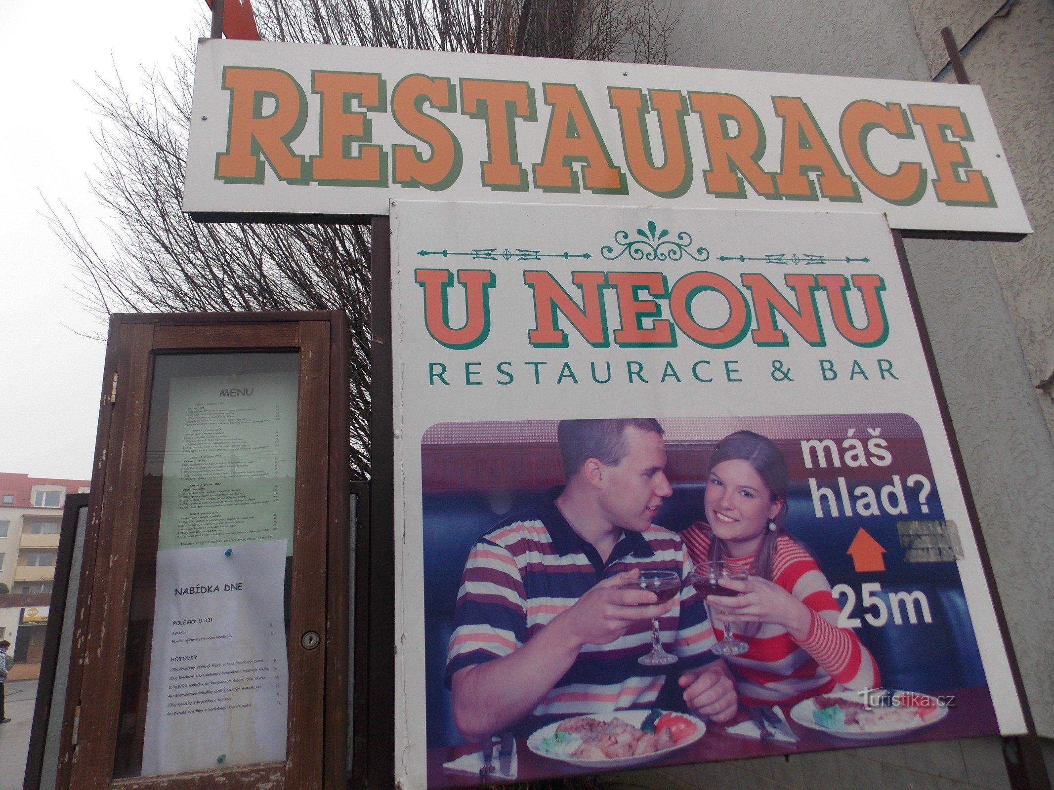 Restaurang U Neonu i Malenovice i regionen Zlín
