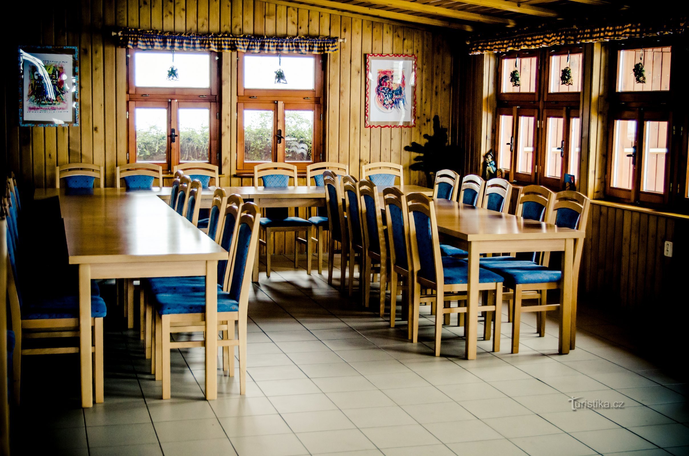 Restaurant dans la pension Sokolí hnízdo