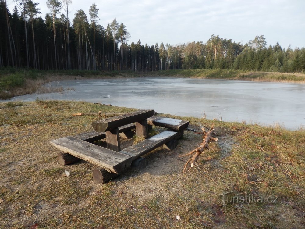 Rückhaltebecken