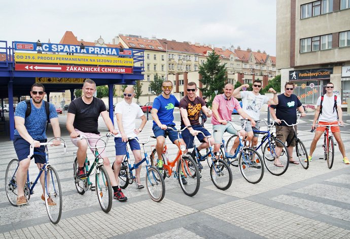 Tururi cu bicicleta retro