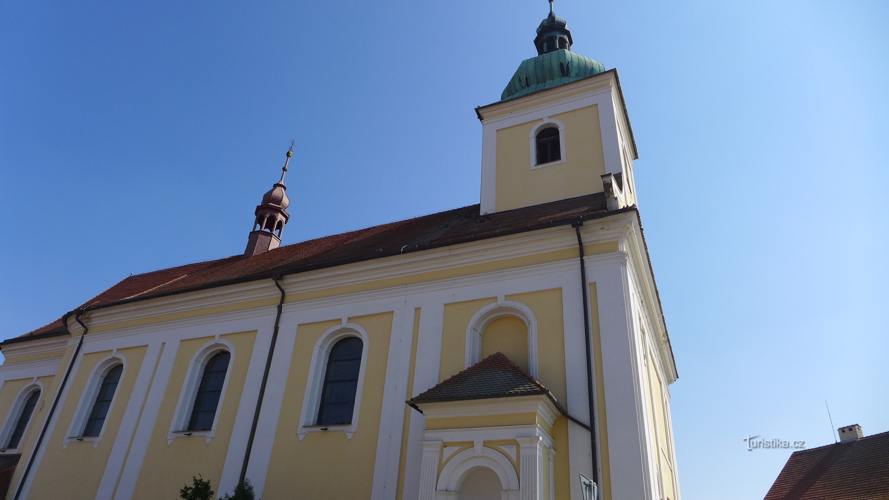 Říčany - kyrkan St. Peter och Paul