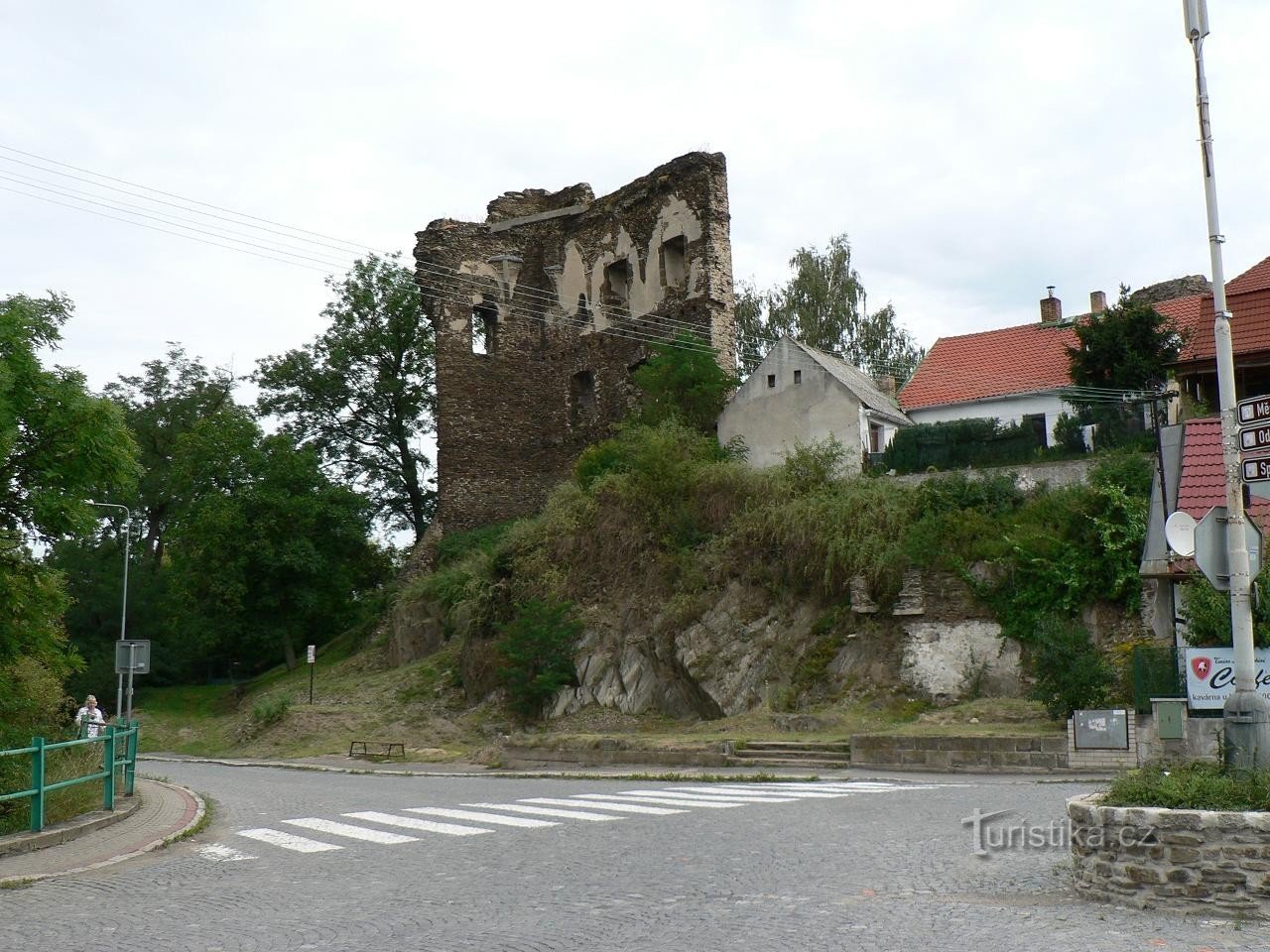 Říčany, o resto do palácio do castelo