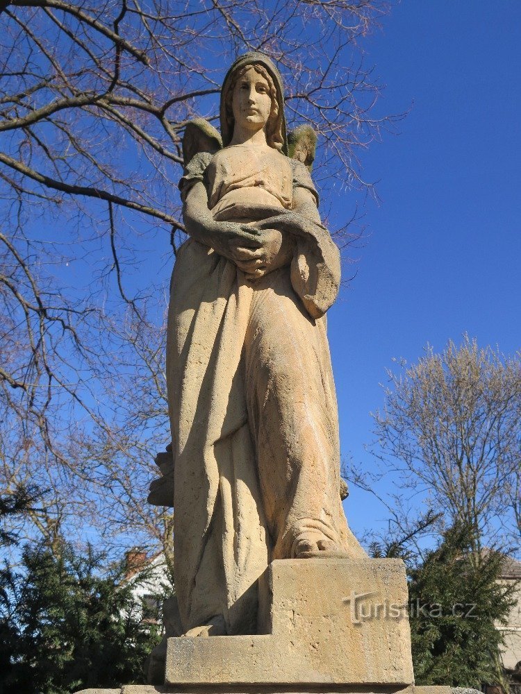 Driver (nära Šternberk) - staty av Angel