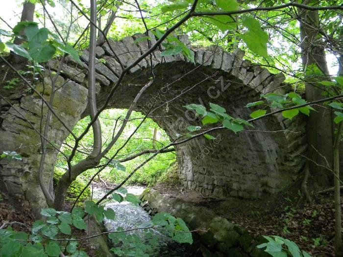 římský most u Malíkovského rybníka