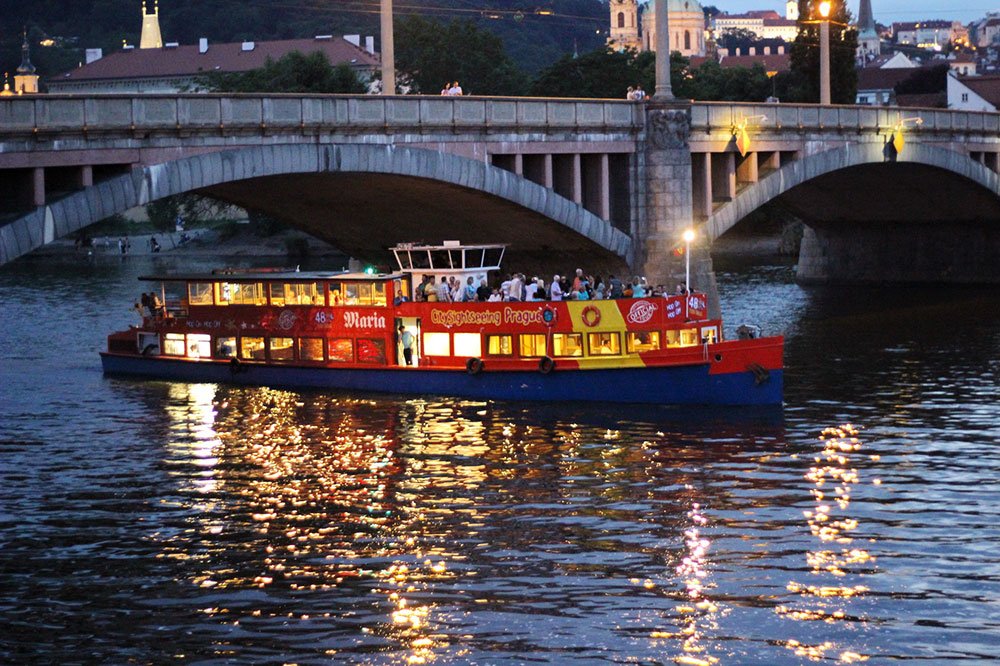 RIVER BOATS Prague