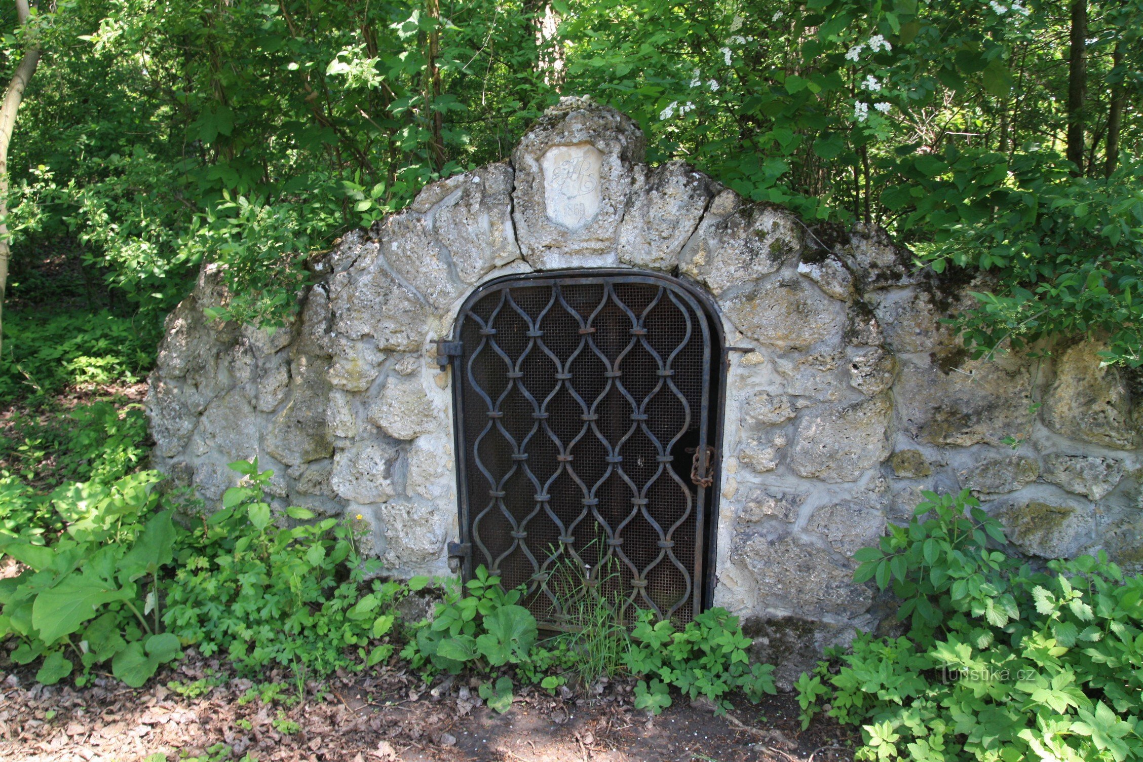 Robert's well