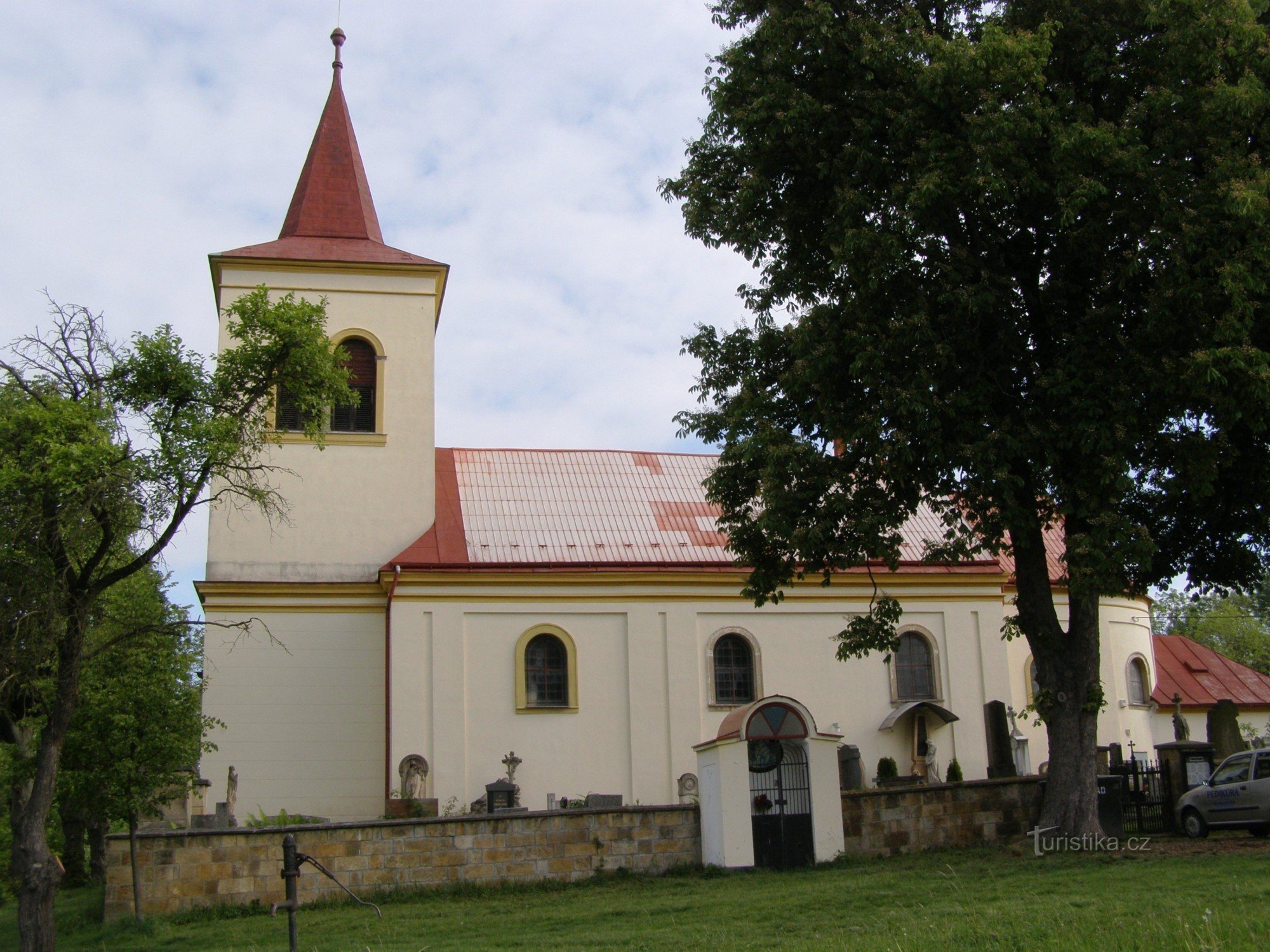 Robousy - cerkev Najdba sv. Kriza