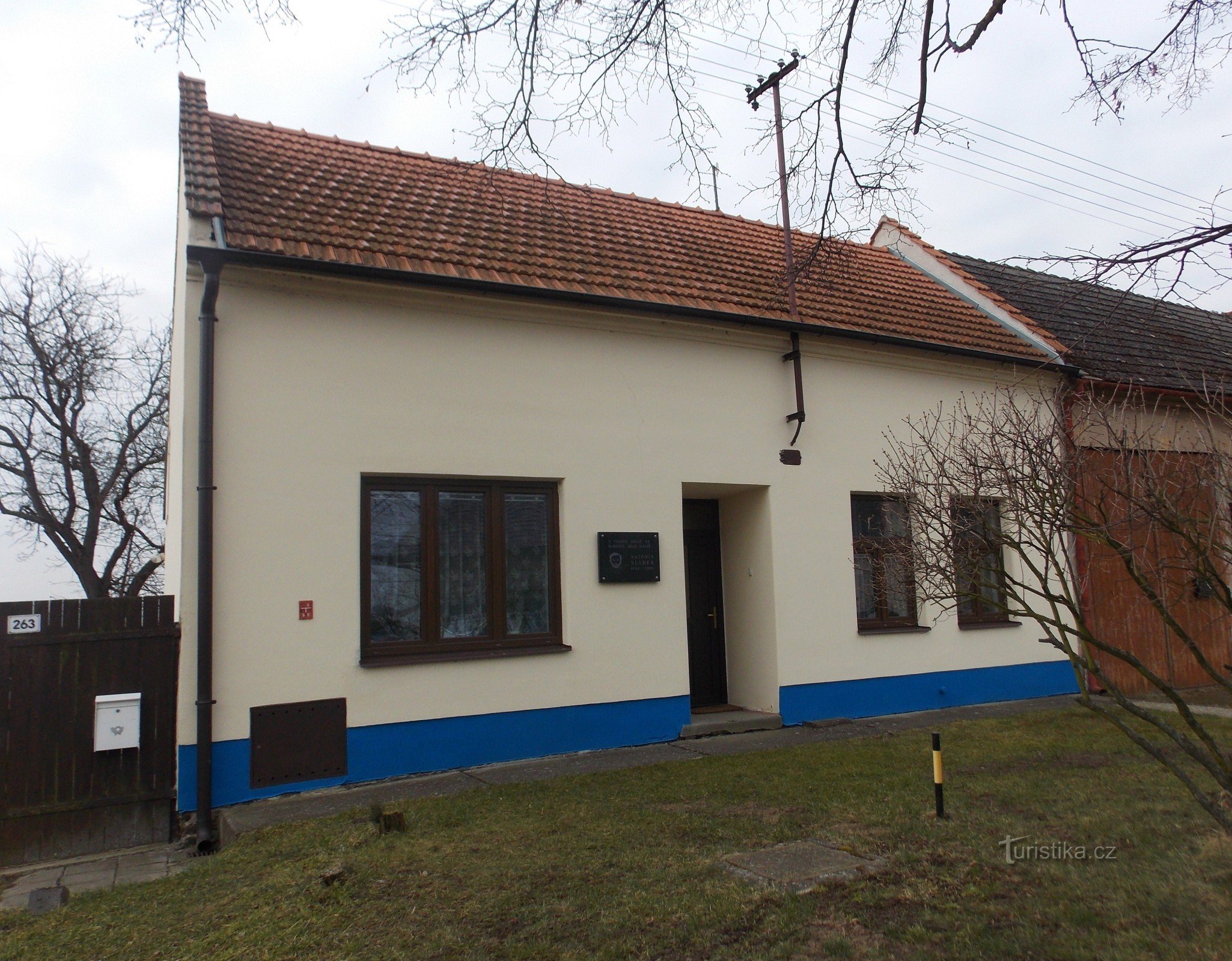 Geburtsort des Malers A.Sládek in Huštěnovice