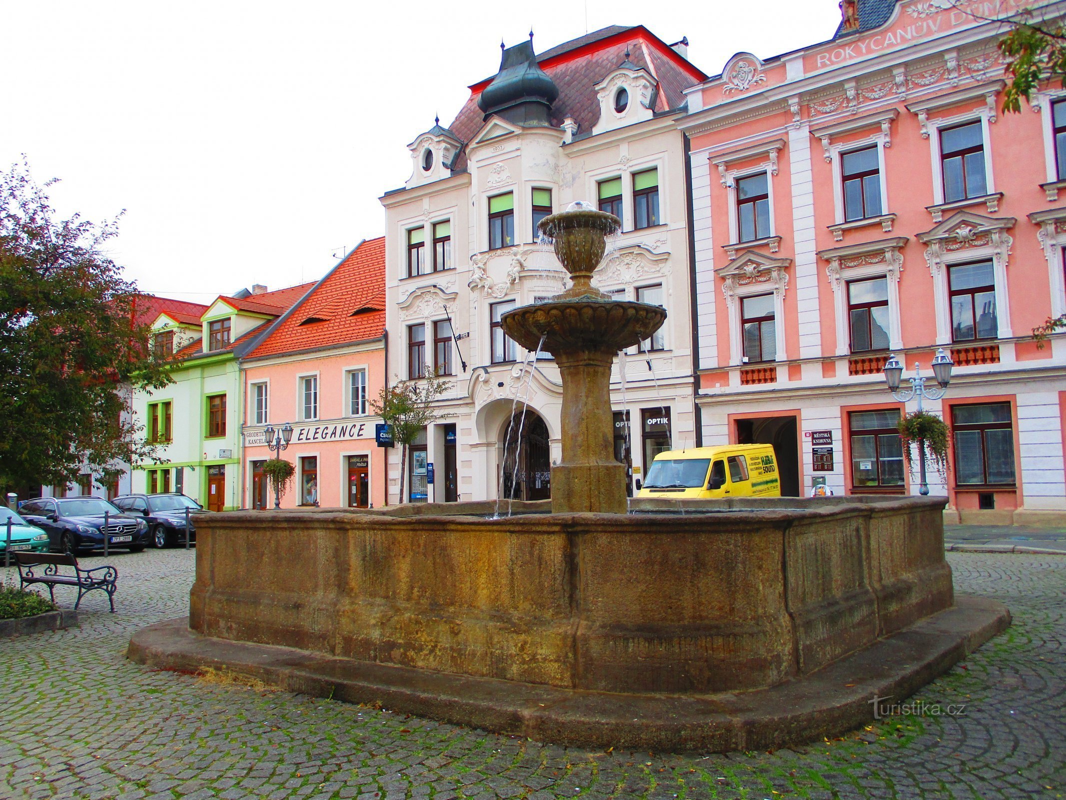 Rokycany - fontaine sur la place Masaryk