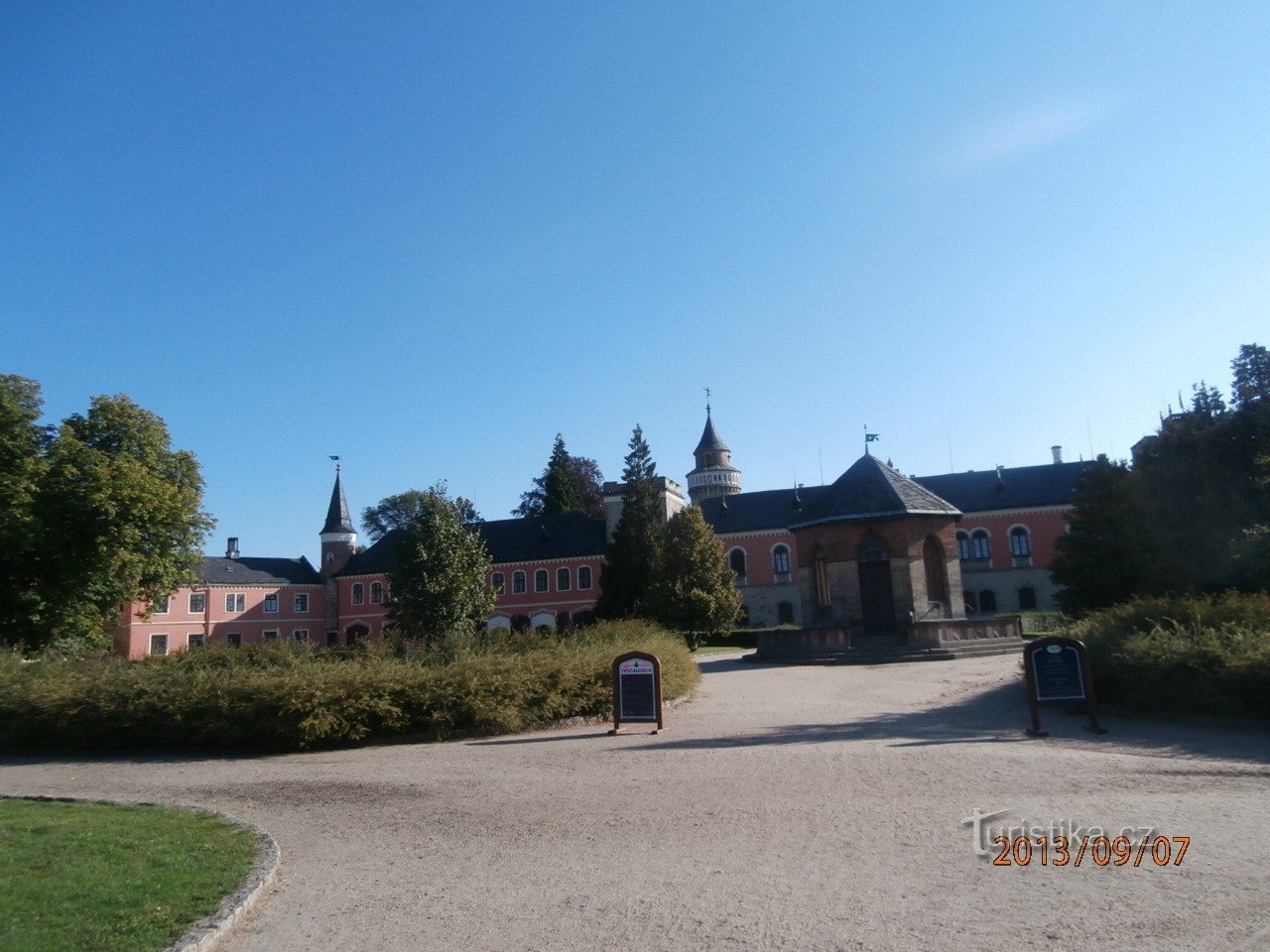 Romantiskt slott Sychrov