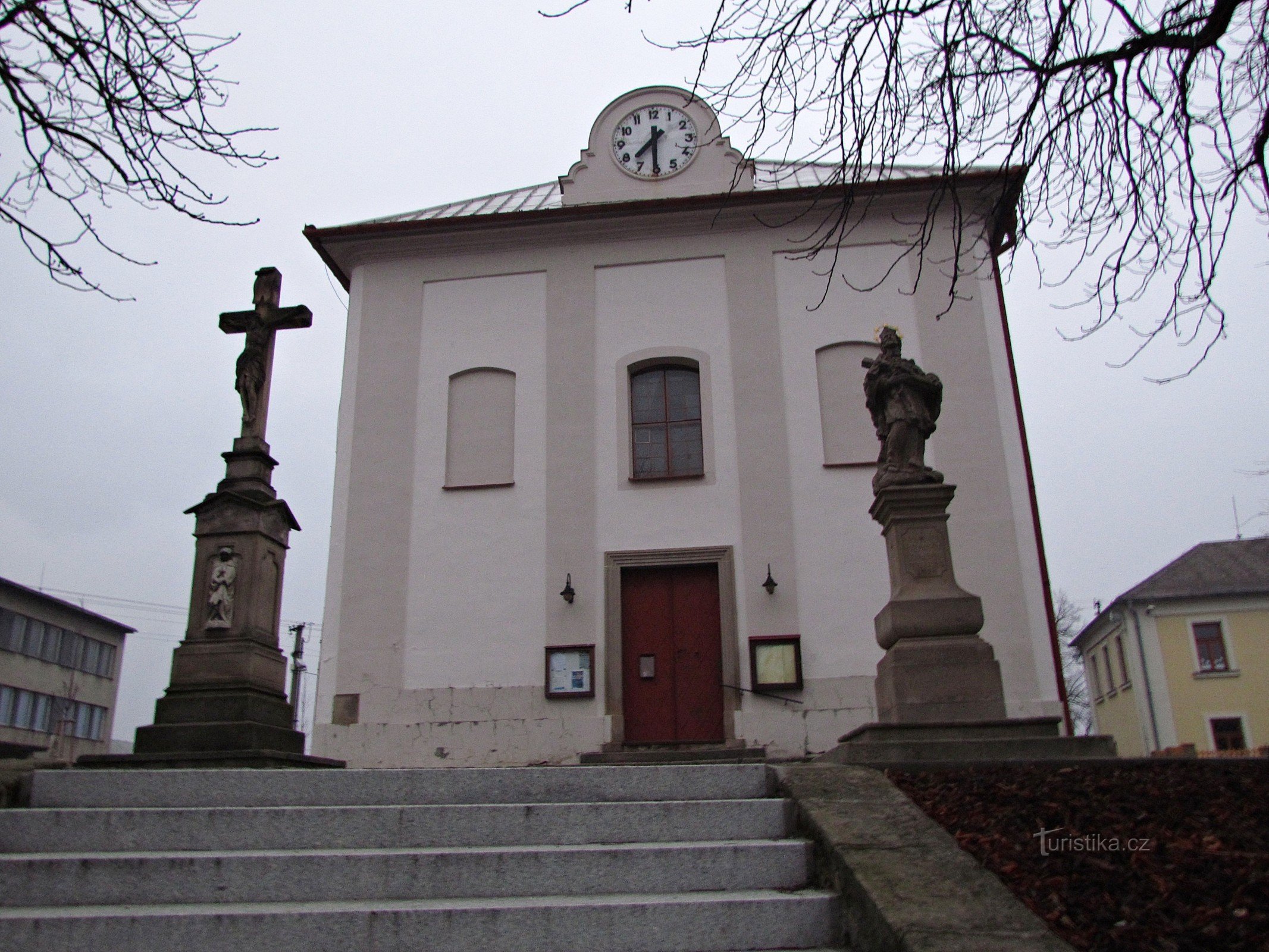 Rostín - igreja paroquial de St. Anna