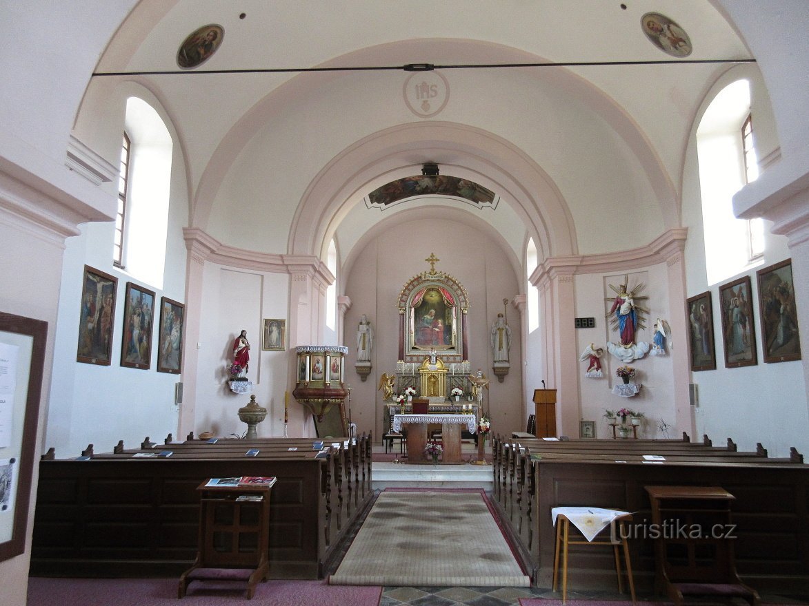 Rostín - kirken St. Anne