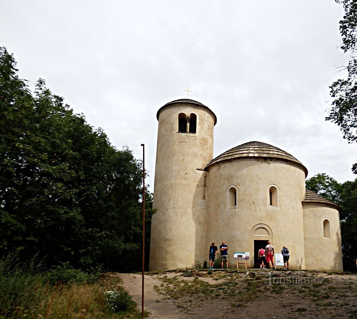 Rotunda của St. George và St. Vojtěch na Říp
