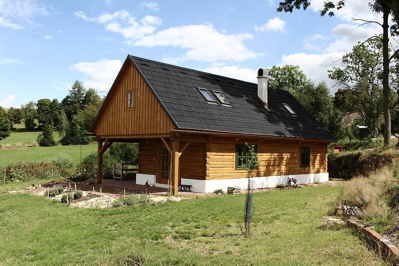 log cabin - general view