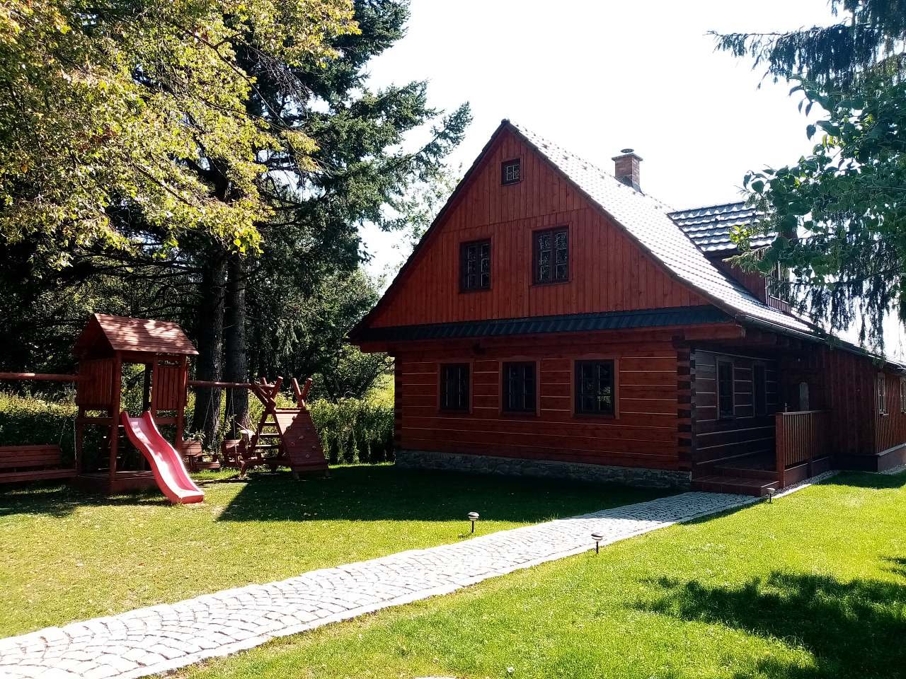 Casa de troncos bajo Klepáč